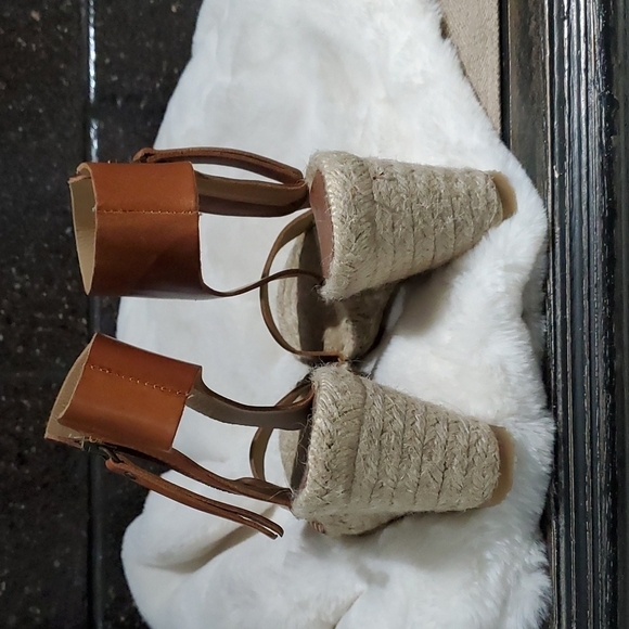 GARNET HILL LEATHER ESPADRILLE WEDGE SANDALS SIZE 6 - Picture 6 of 10